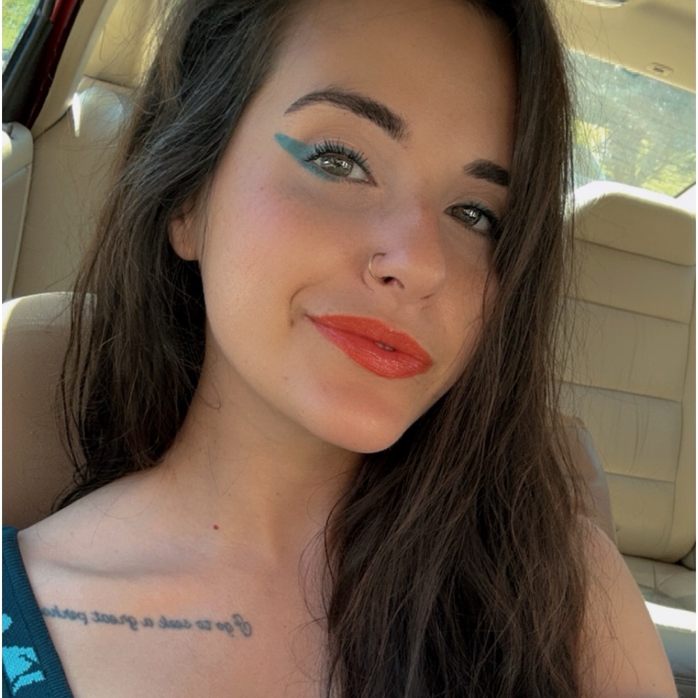 Meet your Posher, Savannah